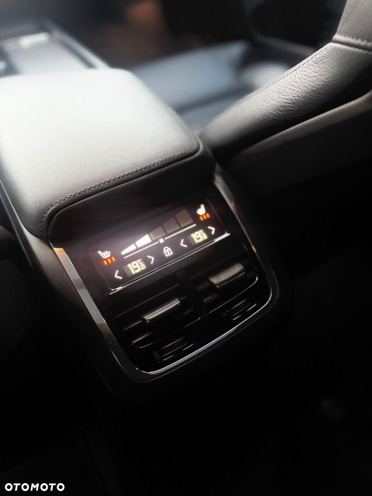 Volvo S60 B5 B AWD Ultimate Dark - 9