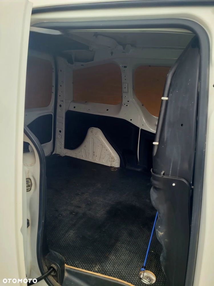 Peugeot Partner - 15