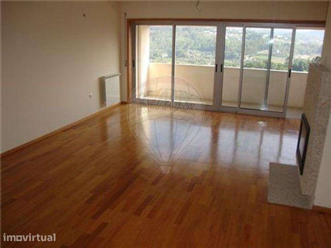 Apartamento T3 para arrendamento - Grande imagem: 2/13