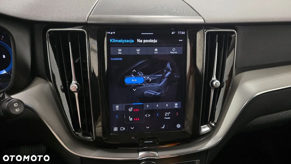 Volvo XC 60 B4 D AWD Inscription - 24