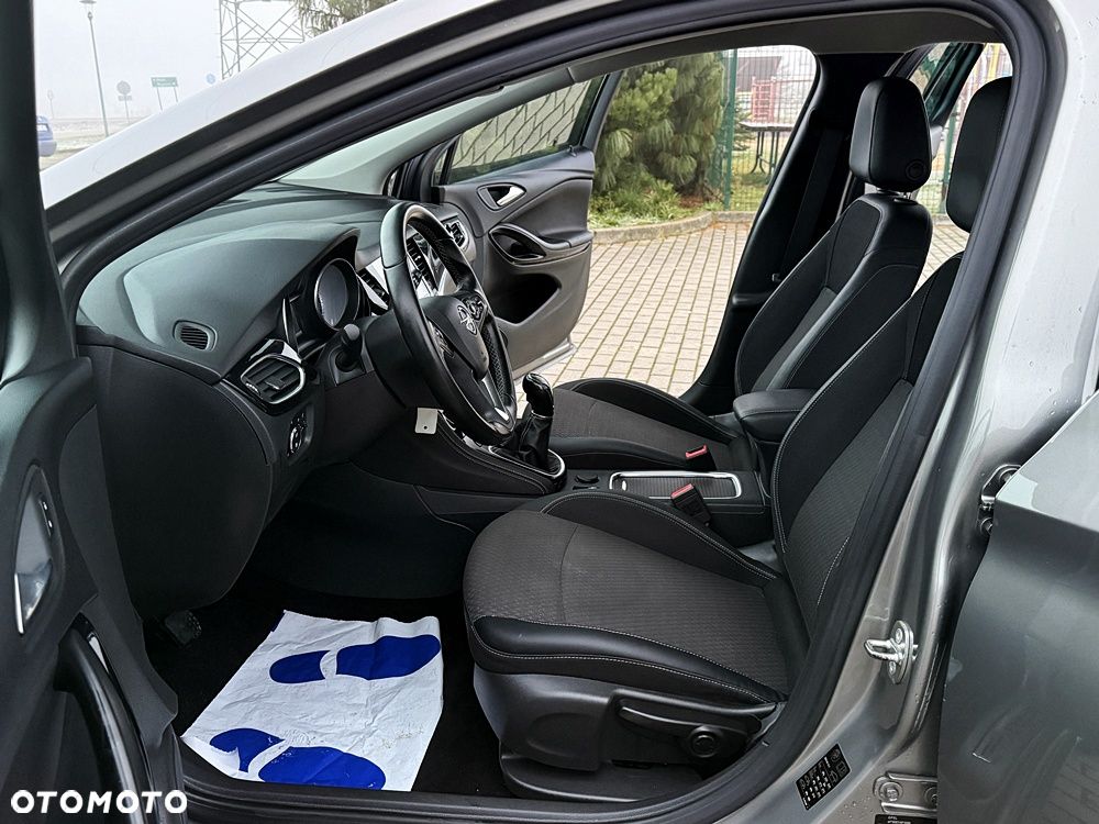 Opel Astra 1.4 Turbo Start/Stop 120 Jahre - 26