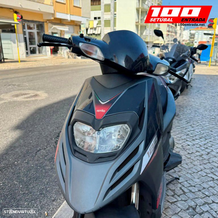 Aprilia SR 125 - 28