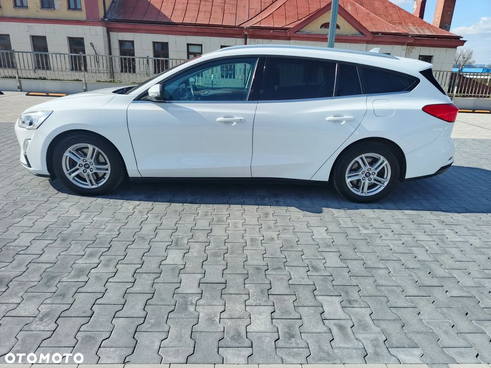 Ford Focus 1.5 EcoBlue Start-Stopp-System COOL&CONNECT DESIGN - 11