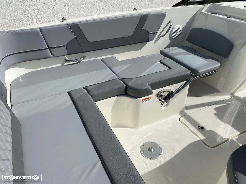 Bayliner VR6 OB - 27