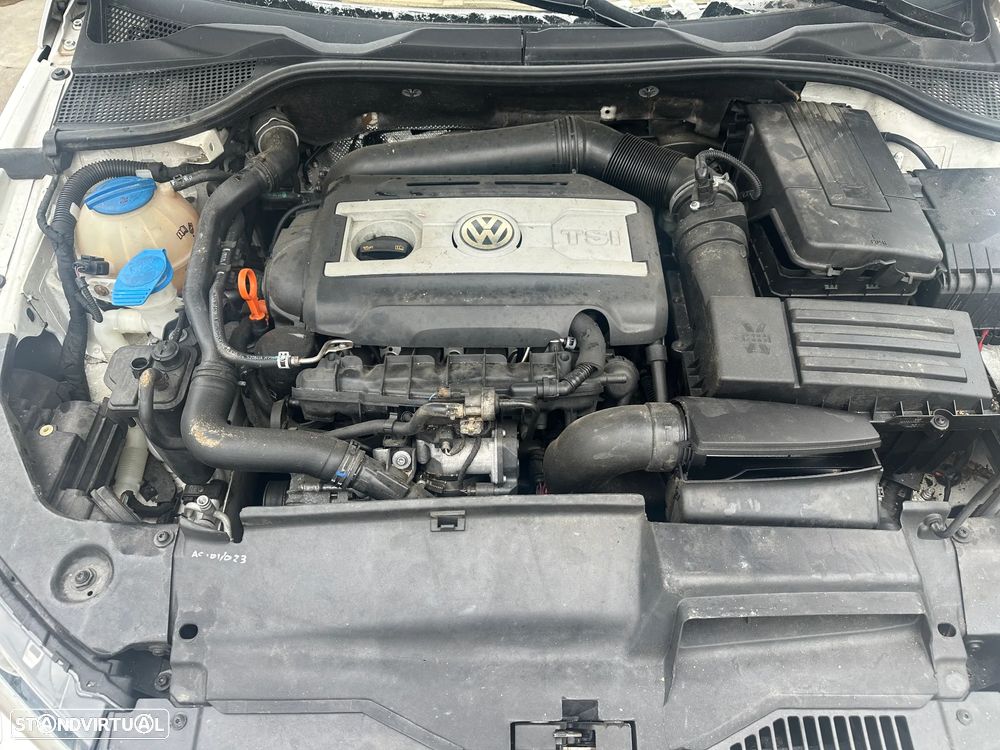 VW SCIROCCO 2.0 TFSI 200 CV (MOTOR CAW) DE 2010 EM CENTRO DE ABATE - 6