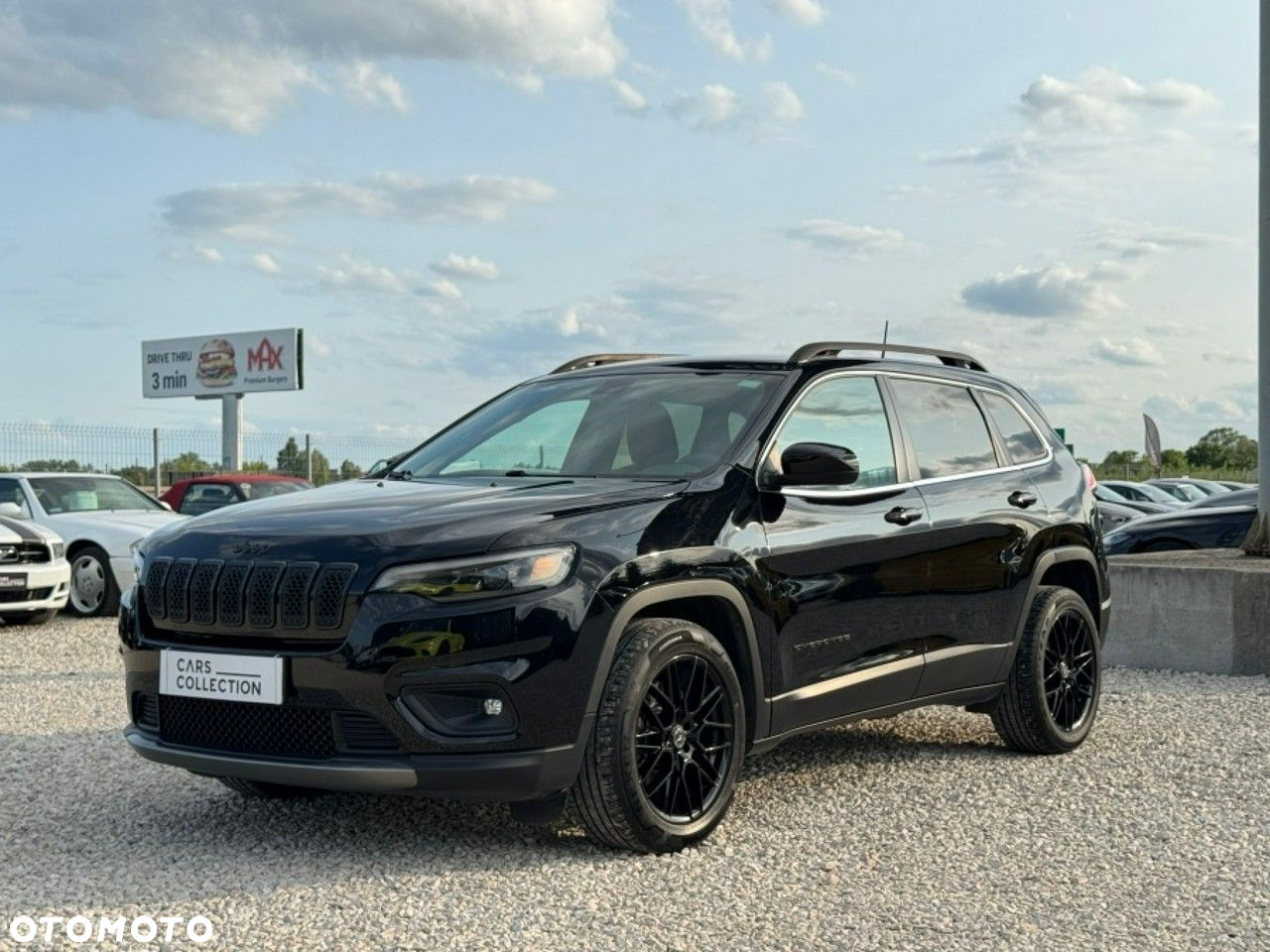 Jeep Cherokee - 8