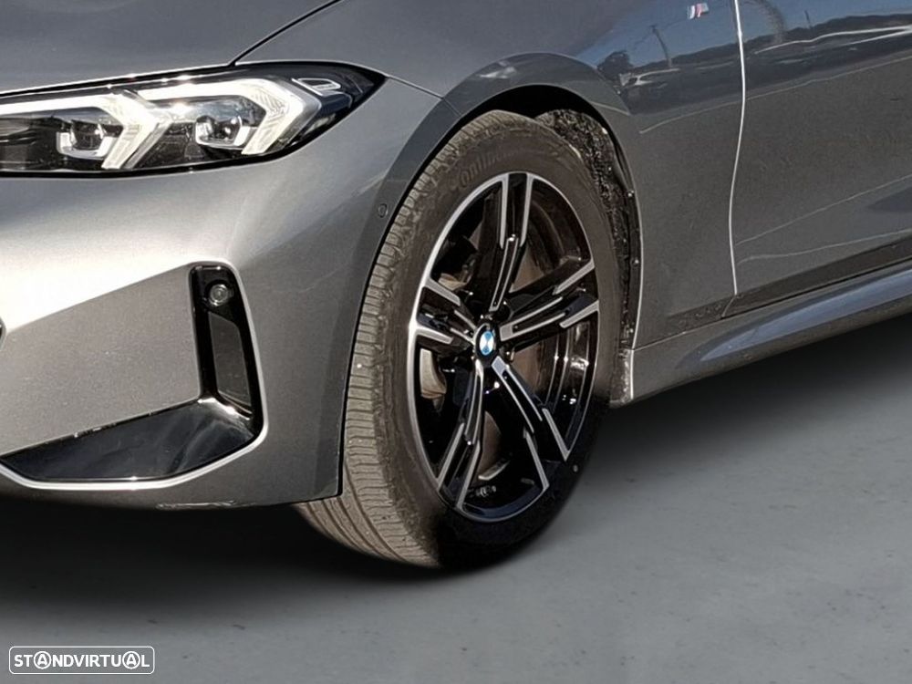 BMW 320 d Pack Desportivo M Auto - 4