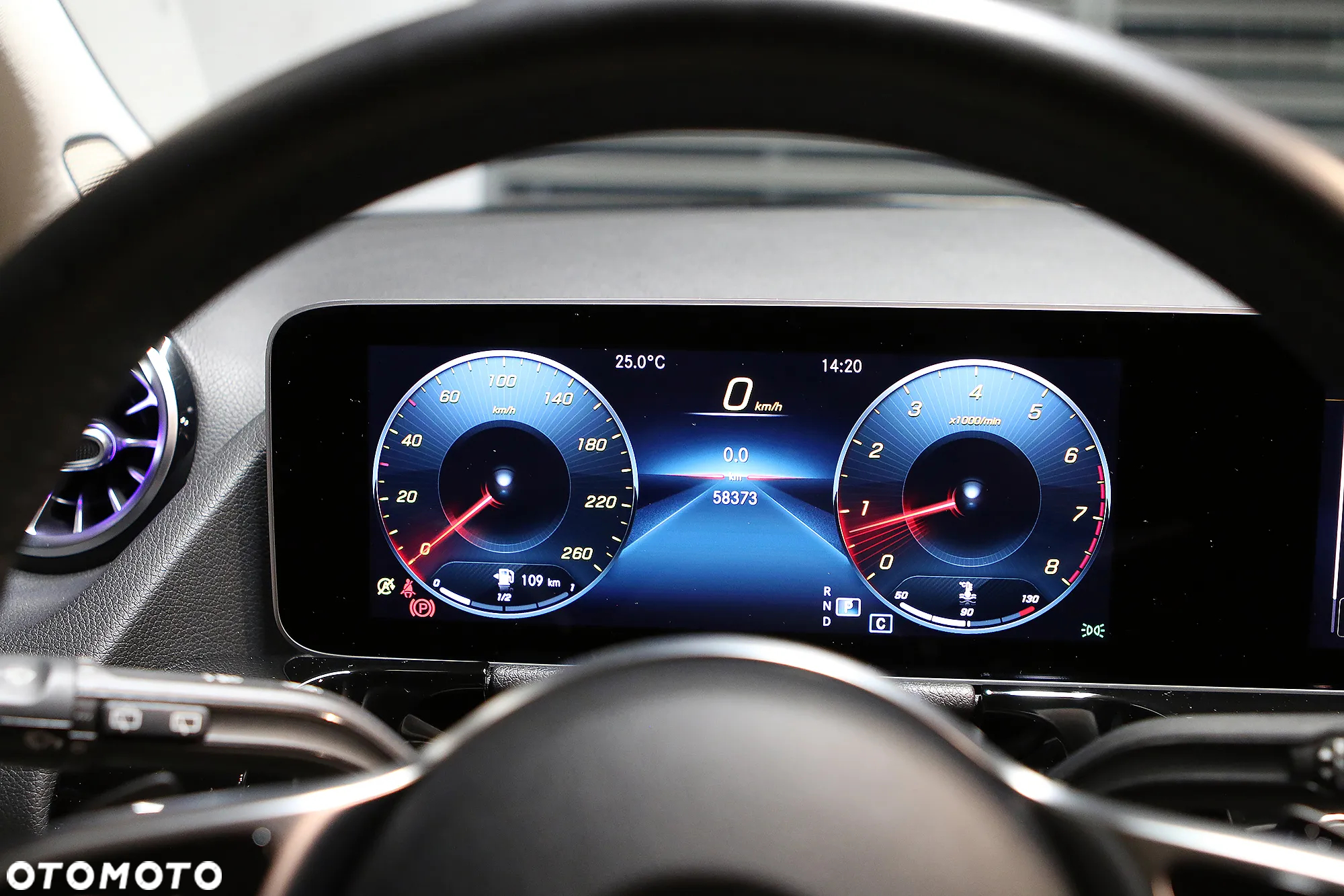 Mercedes-Benz GLA 250 4Matic 8G-DCT Progressive - 32
