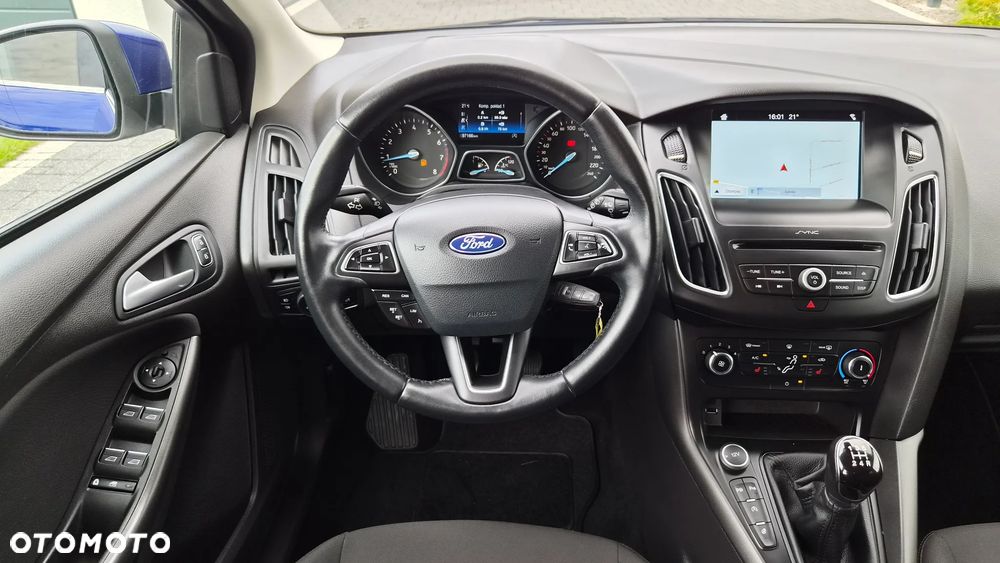 Ford Focus 1.0 EcoBoost Titanium - 9