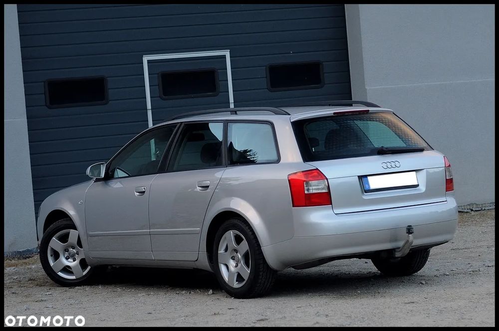Audi A4 Avant - 4