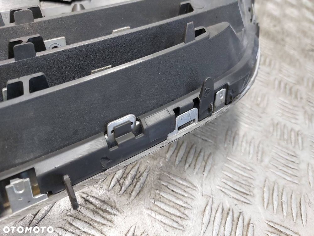 GRILL ATRAPA EMBLEMAT CHROM OPEL ZAFIRA B II LIFT - 5