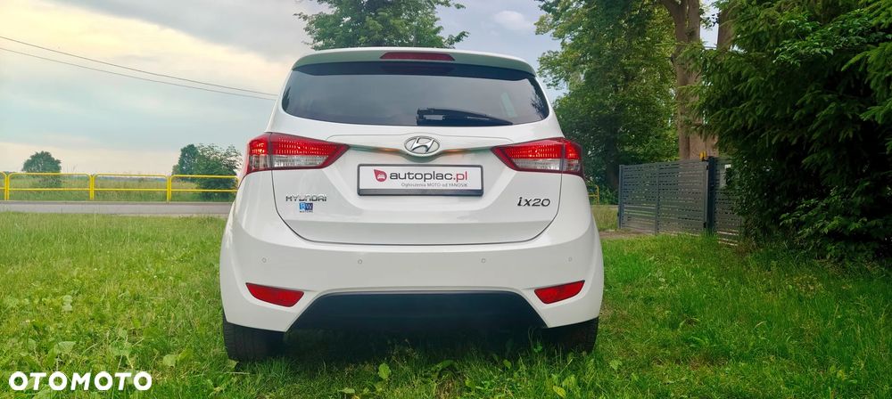 Hyundai ix20 1.4 blue YES Silver - 4