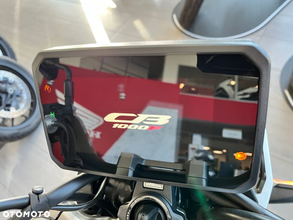 Honda CB - 16