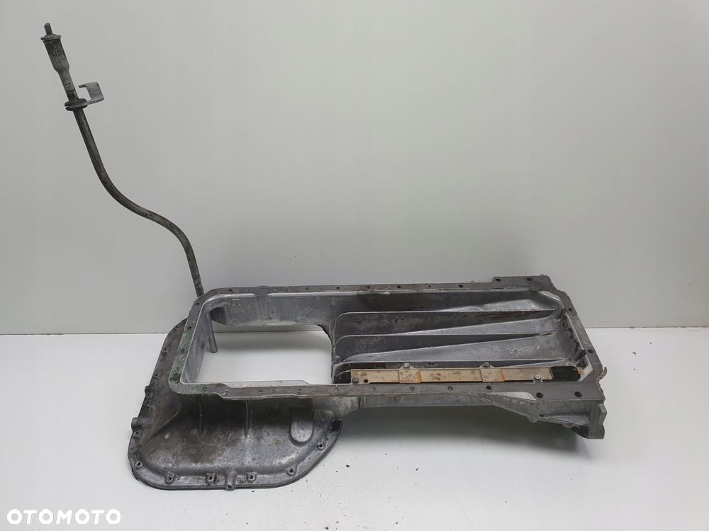 Mercedes W126 C126 5.6 V8 560 SEC MISKA OLEJOWA oleju - 3