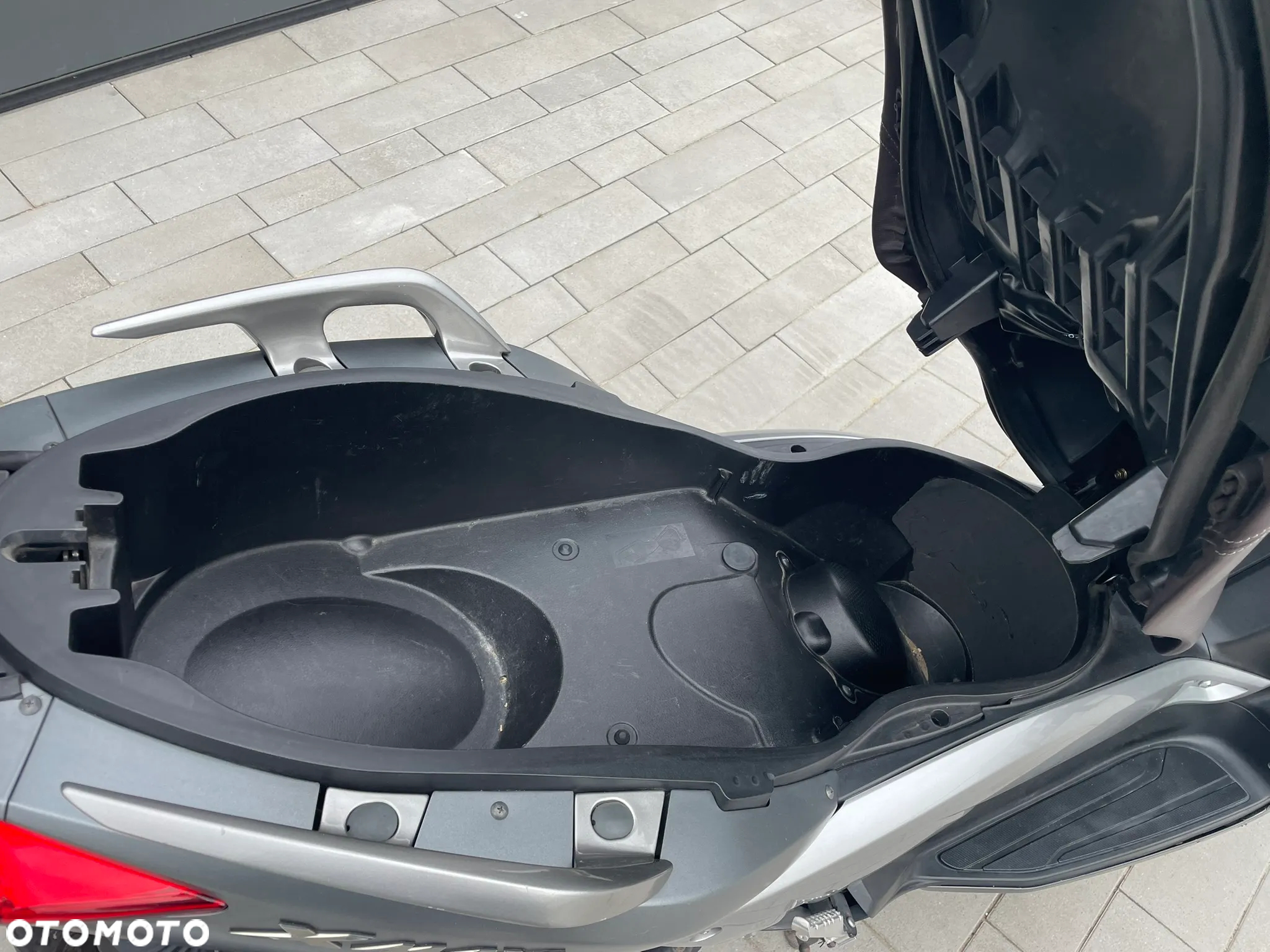 Yamaha X-max - 16