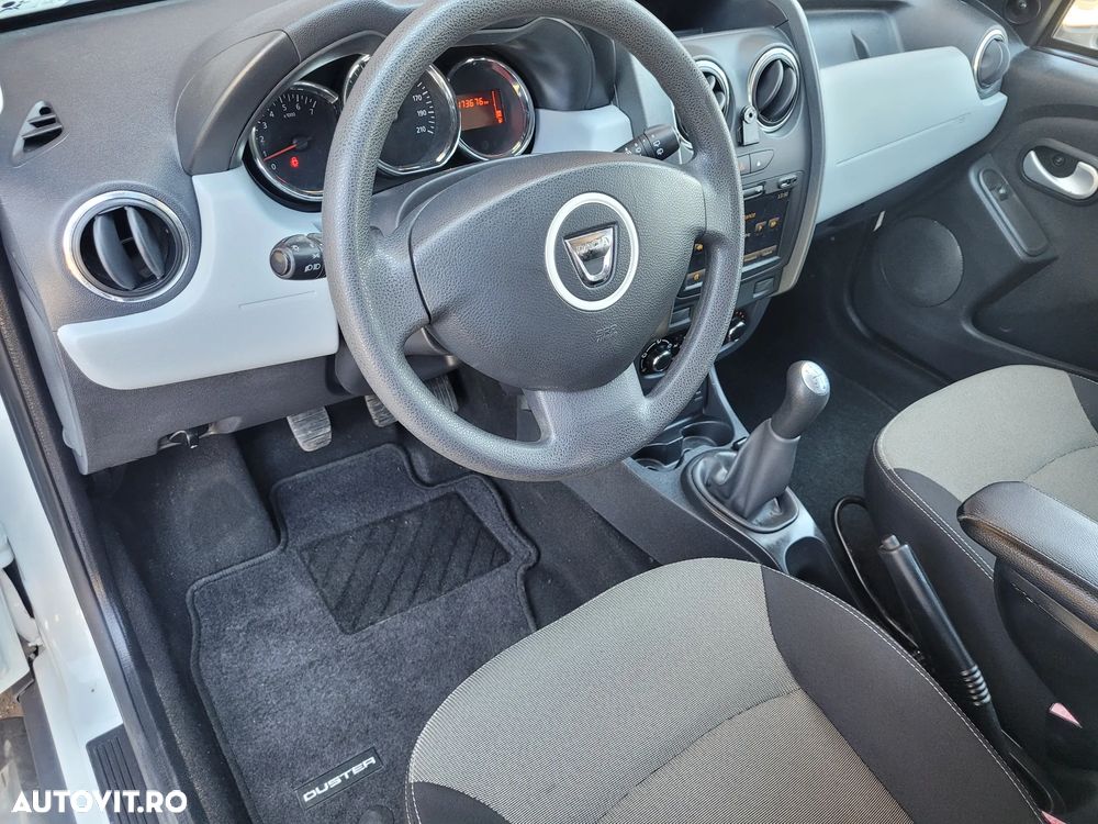 Dacia Duster 1.6 4x2 Laureate - 14