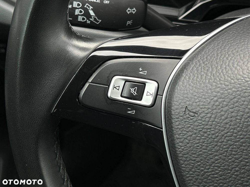 Volkswagen Polo 1.0 Comfortline - 23