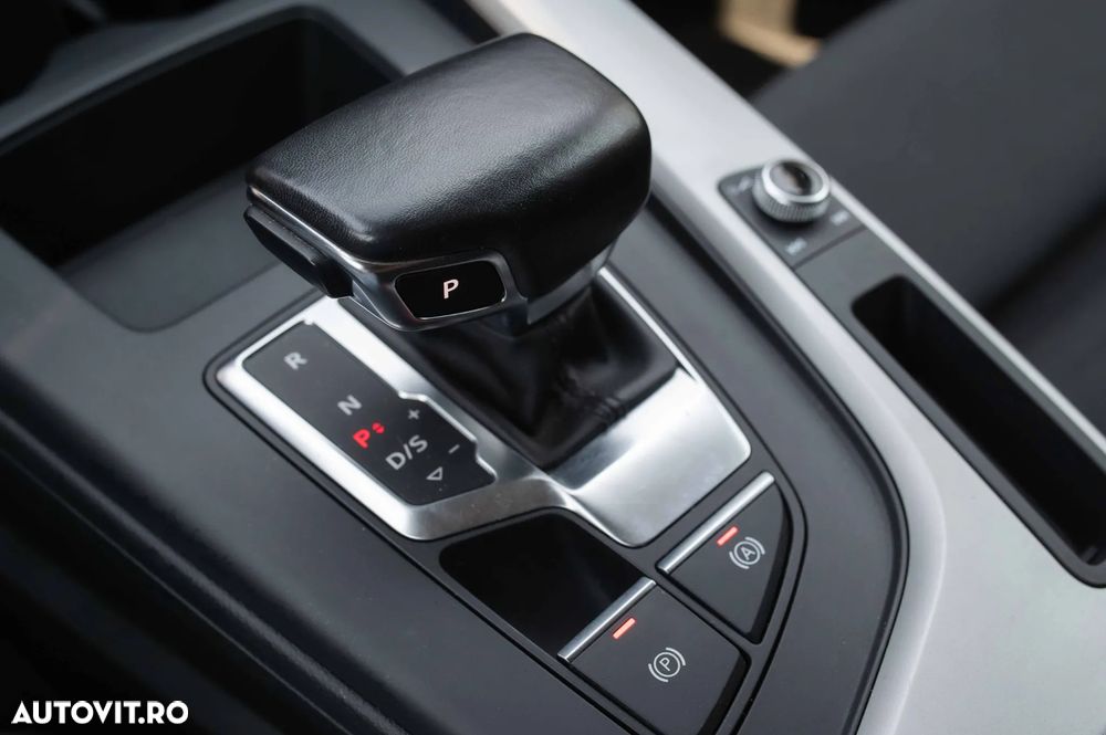 Audi A4 Limuzina 35 TDI S tronic MHEV S Line - 29