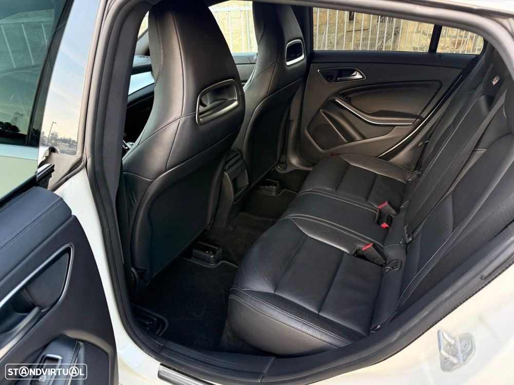 Mercedes-Benz CLA 180 d Shooting Brake Progressive - 31