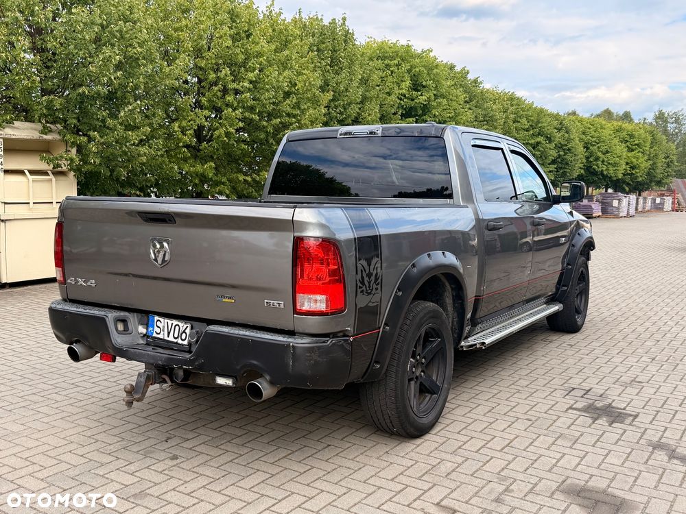 Dodge RAM 5.7 4WD HEMI - 4