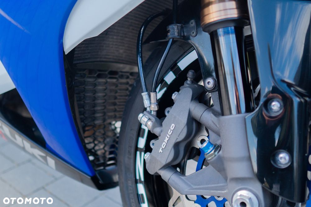 Suzuki GSX-R - 13