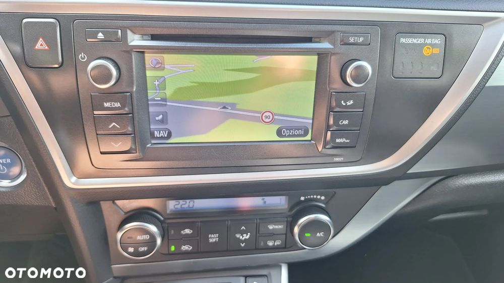 Toyota Auris - 10