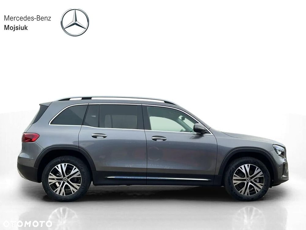 Mercedes-Benz GLB - 8
