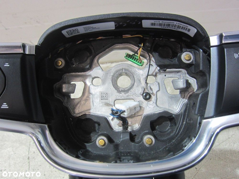 VOLVO XC40 XC 40 KIEROWNICA SKÓRZANA MULTIFUNKCYJNA PODGRZEWANA 30747211 - 13