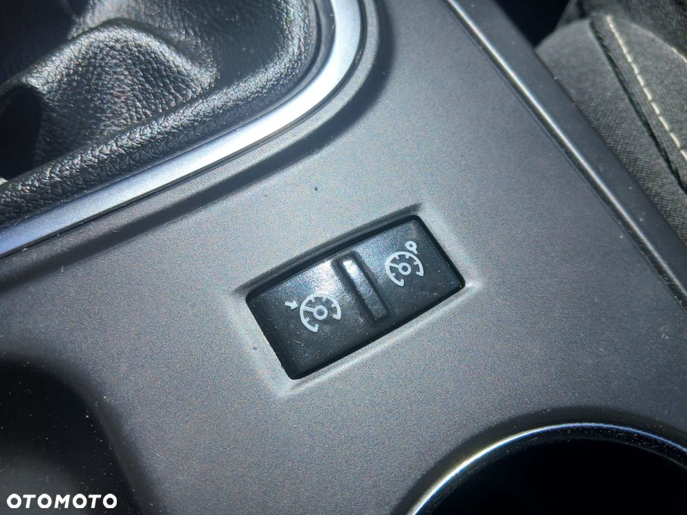 Renault Megane 1.5 dCi Energy Bose EU6 - 38