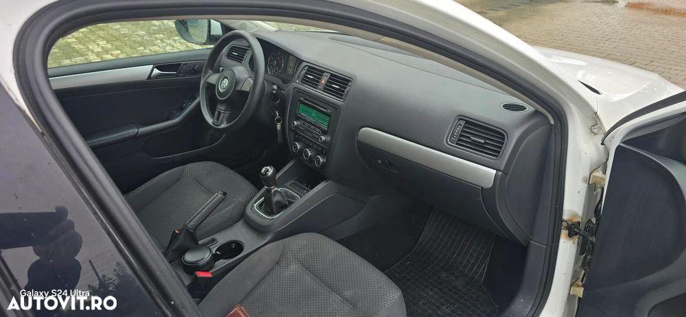 Volkswagen Jetta 1.2 TSI Comfortline - 5