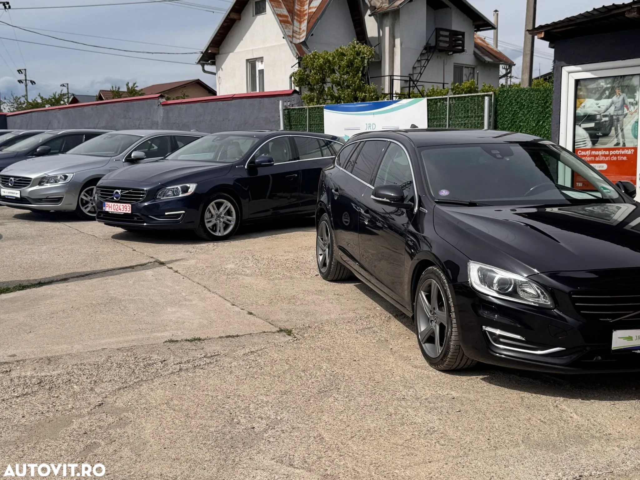Volvo V60 D6 Plug-In-Hybrid AWD Geartronic Summum - 2