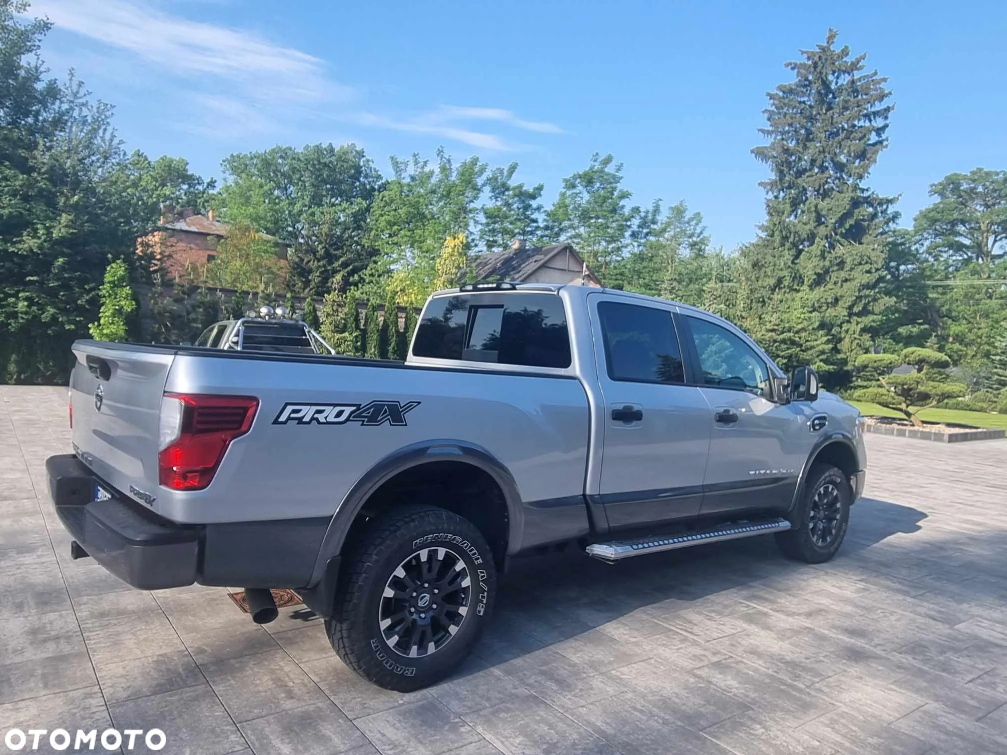 Nissan Titan - 7