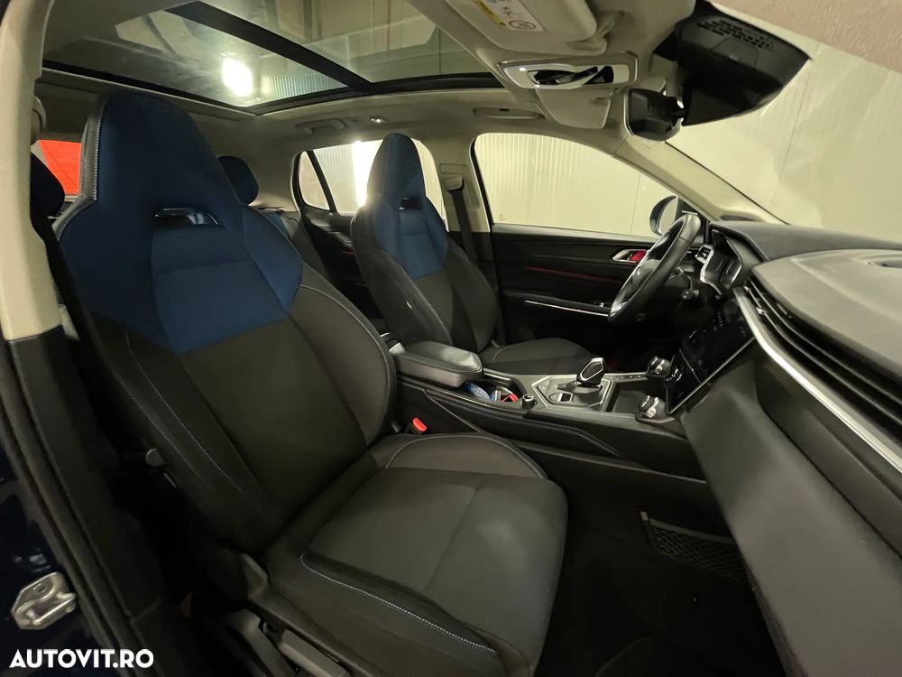 Lynk&Co 01 - 12