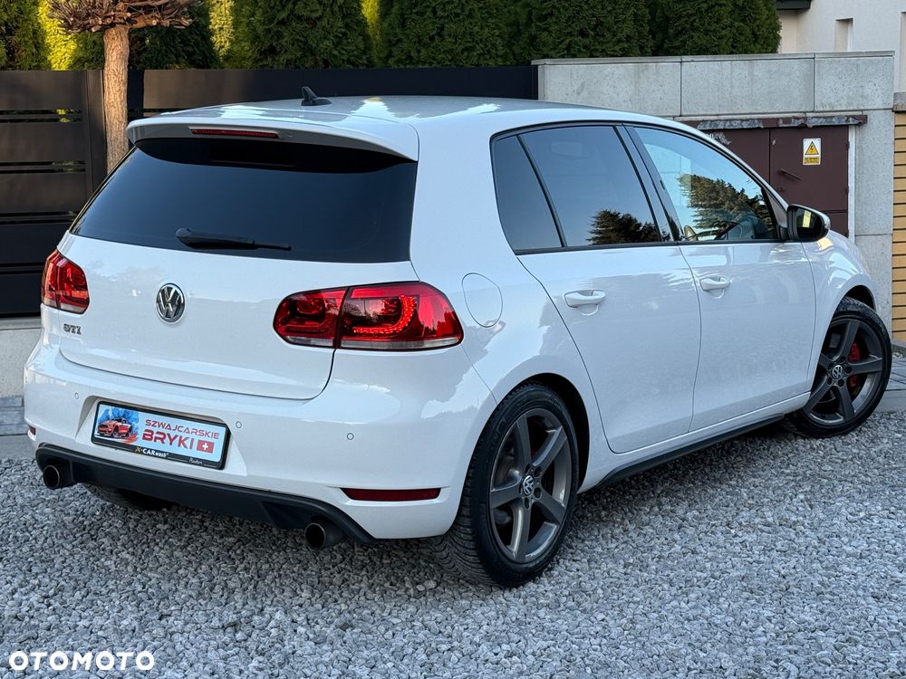 Volkswagen Golf 2.0 GTI - 9