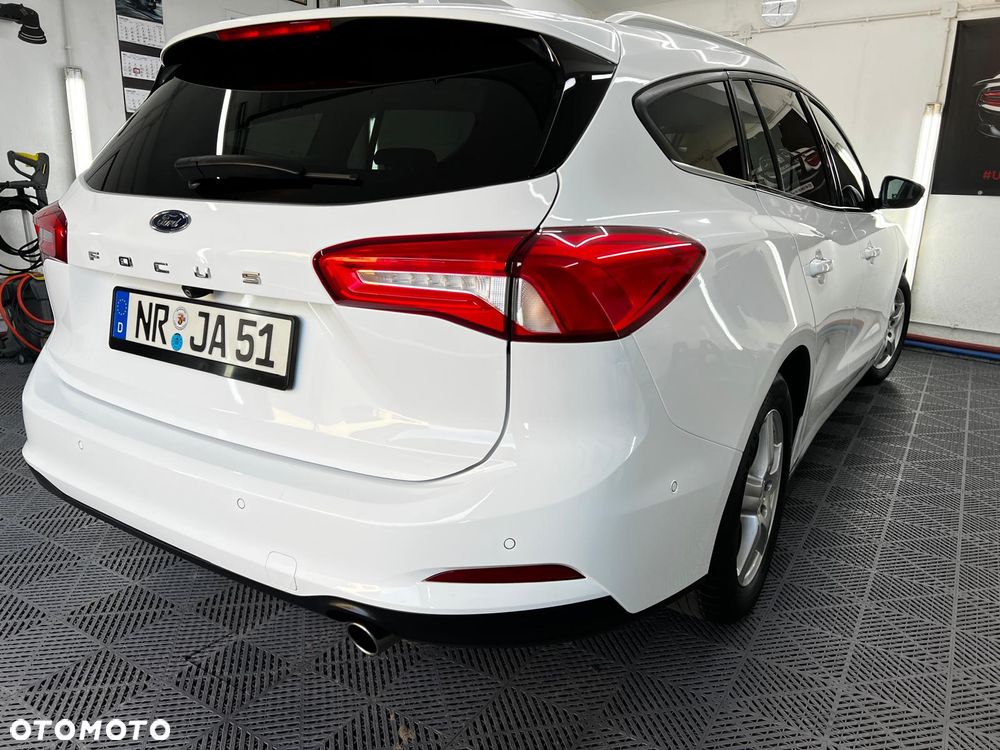 Ford Focus 1.5 EcoBlue STart-Stopp-System TITANIUM X - 4