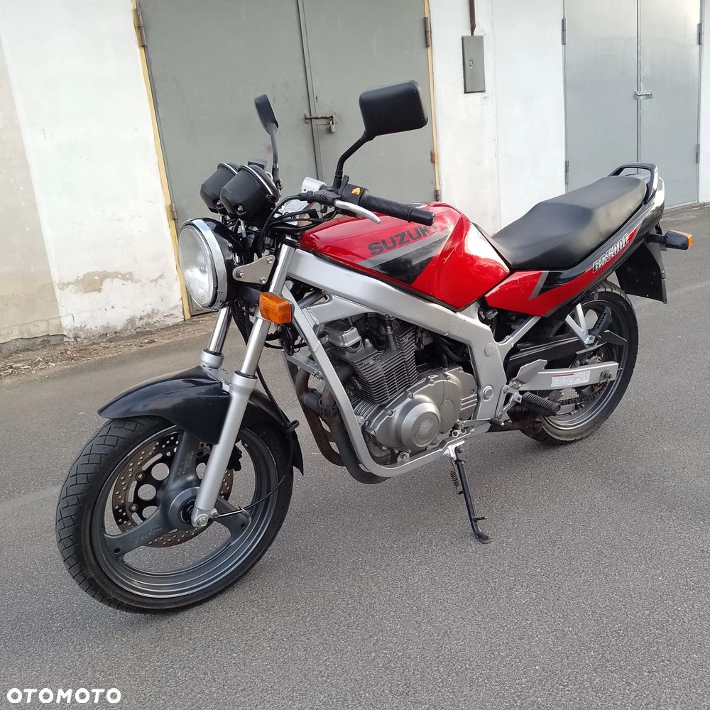 Suzuki GS - 4