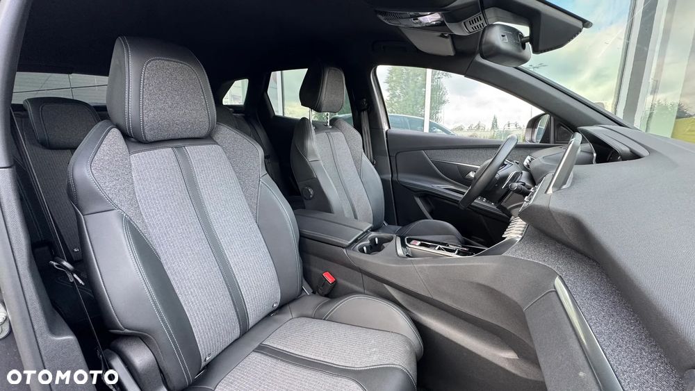 Peugeot 3008 1.2 PureTech mHEV Allure Pack S&S e-DCS6 - 11