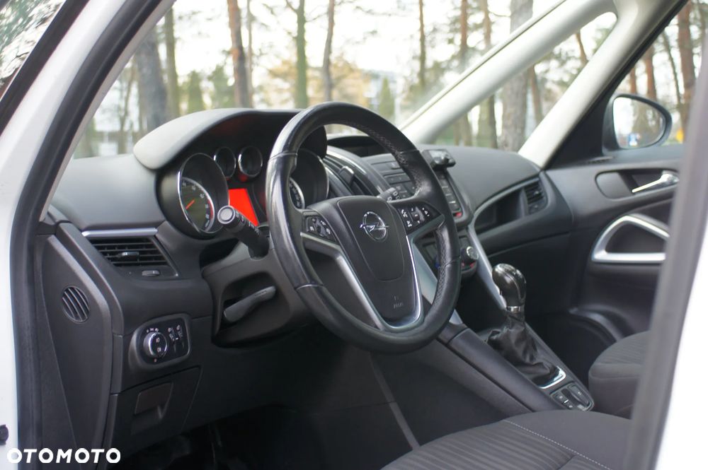 Opel Zafira Tourer 1.4 Turbo Sport - 24