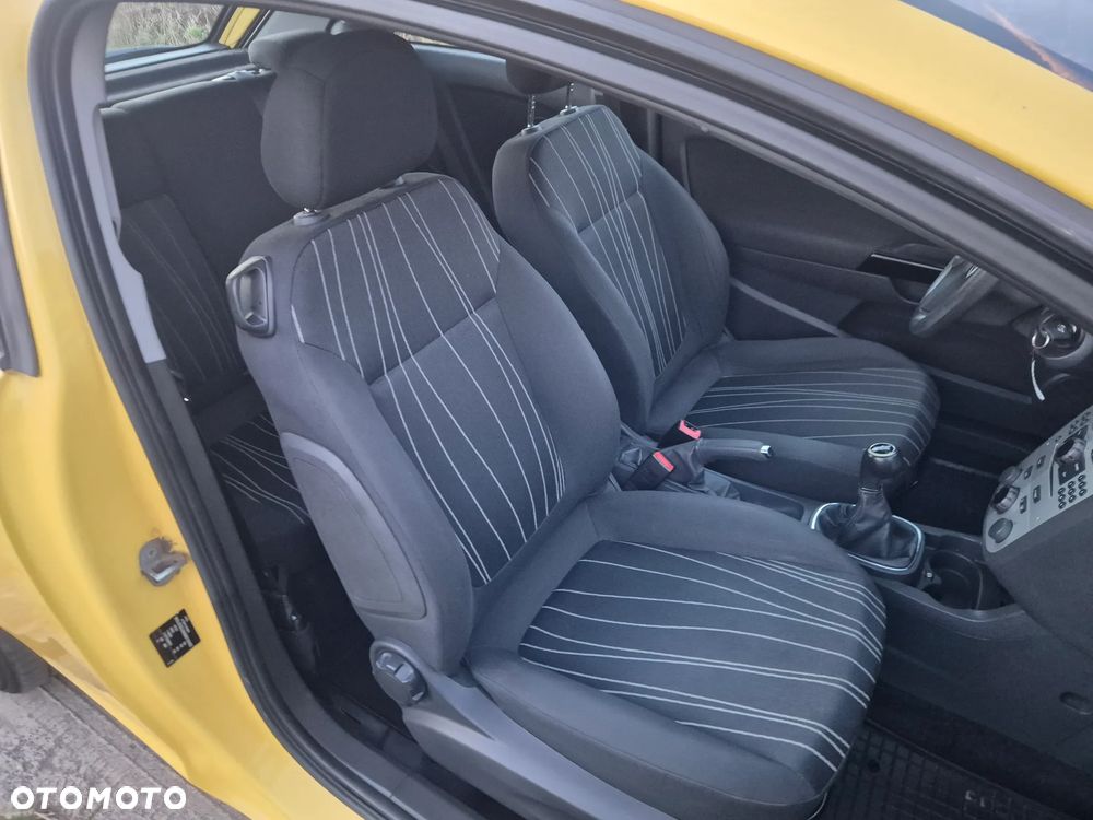 Opel Corsa - 11