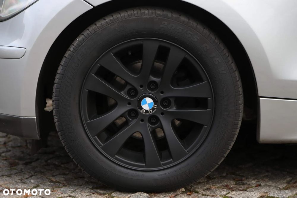 BMW Seria 1 118i - 11