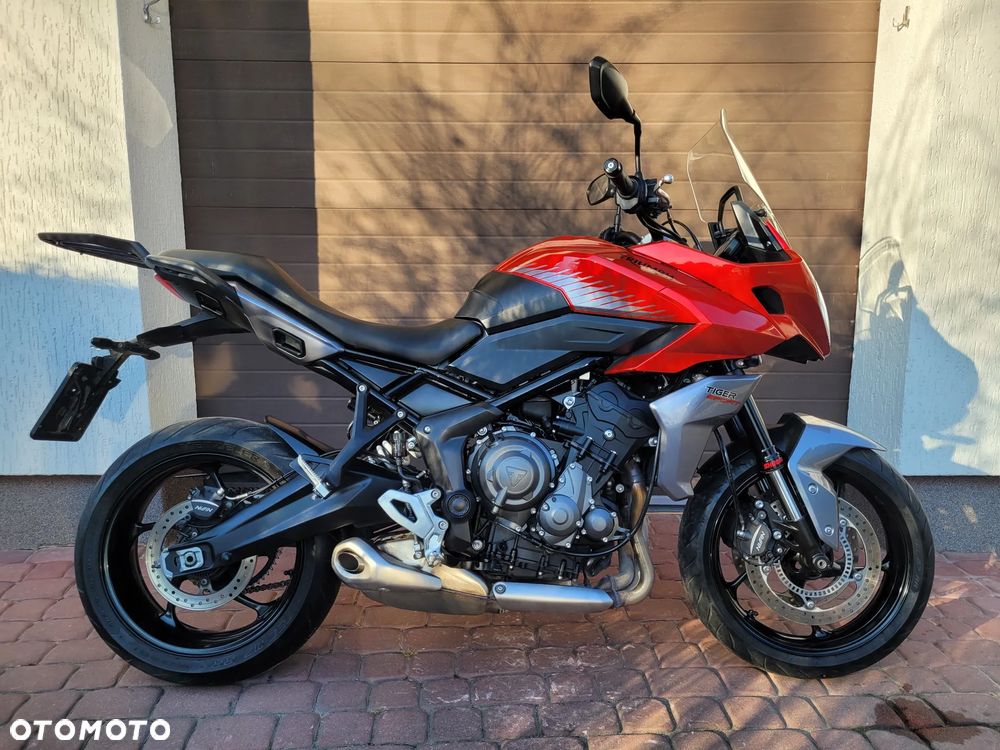 Triumph Tiger - 1