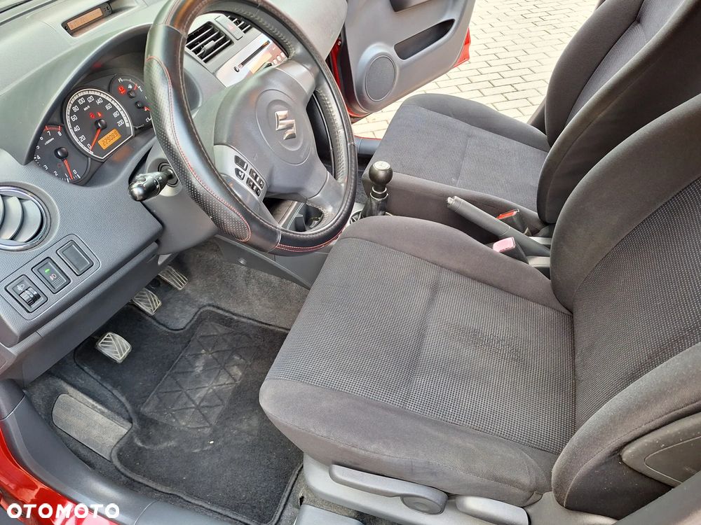 Suzuki Swift 1.3 Comfort - 35