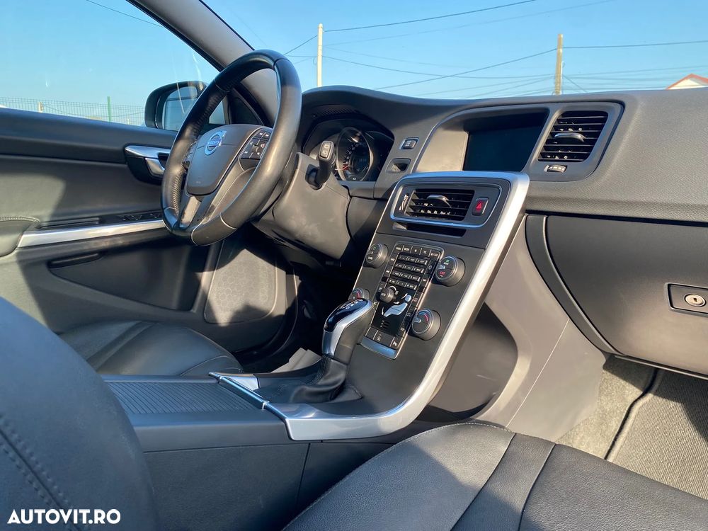 Volvo V60 D3 Kinetic - 16