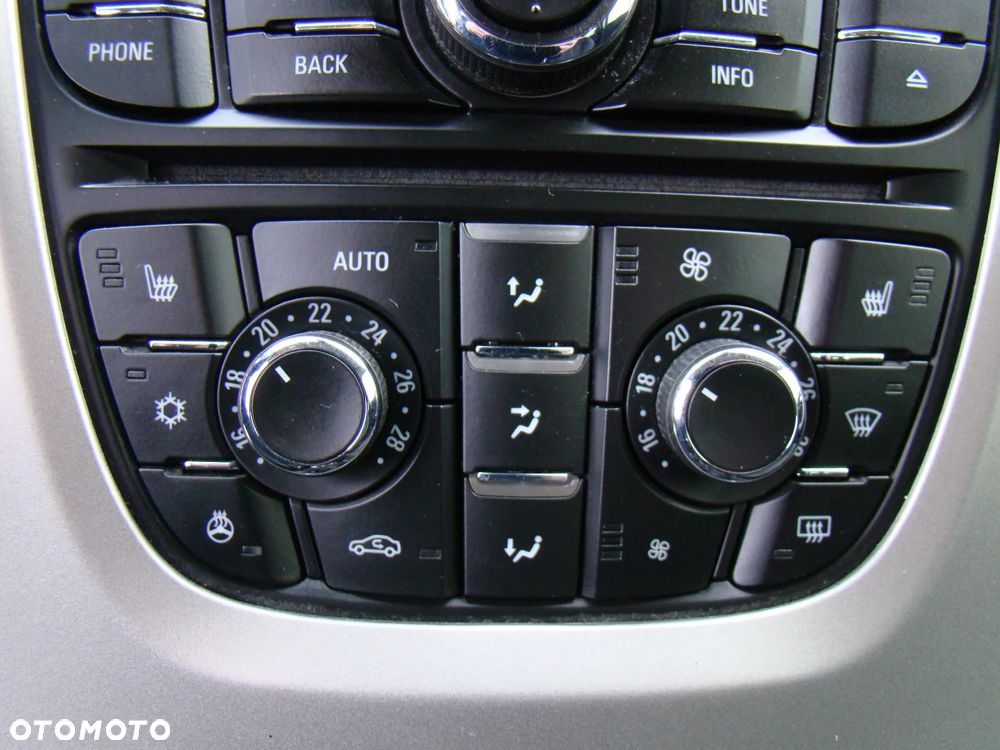 Opel Astra 1.4 Turbo - 21