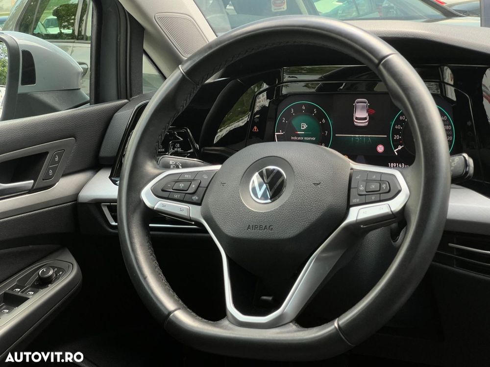 Volkswagen Golf 1.0 eTSI DSG MHEV Life - 11