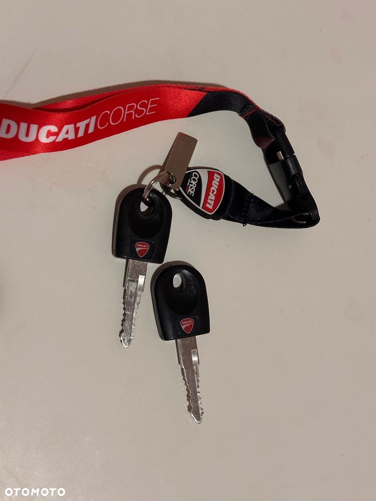 Ducati 848 - 18