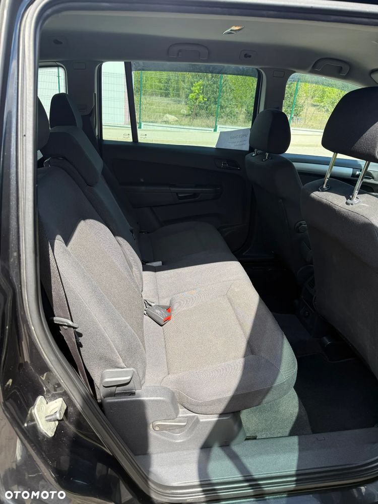 Opel Zafira 1.8 Essentia - 14