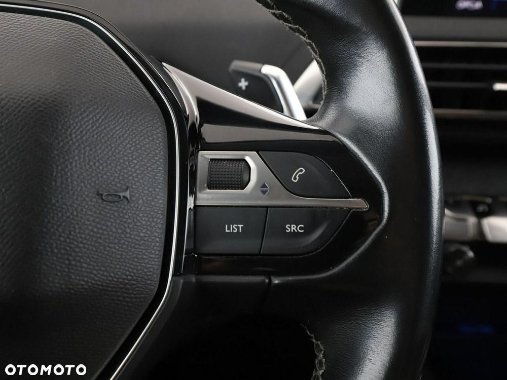 Peugeot 5008 PureTech 130 EAT8 Stop & Start Allure Business-Paket - 33
