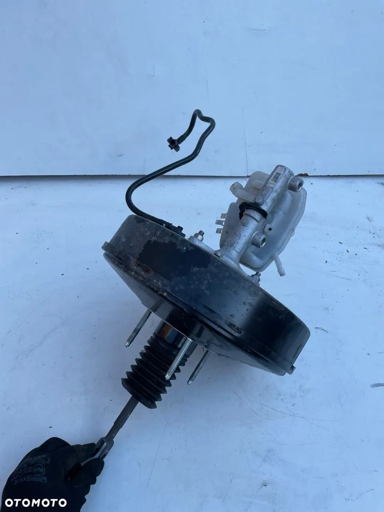 SERWO HAMULCOWE RENAULT TRAFIC III 472108651R - 2