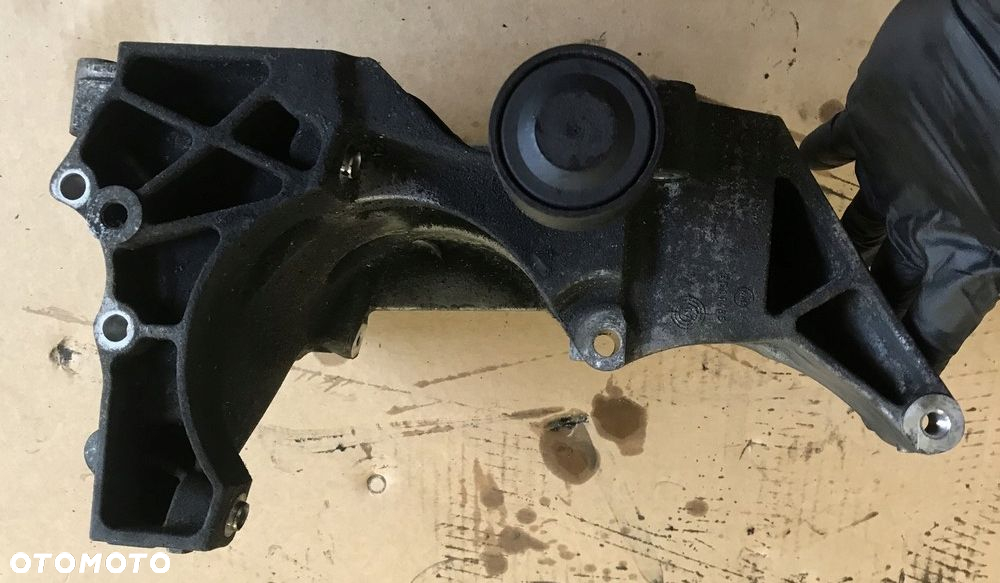 ŁAPA ALTERNATORA 7802639 PODSTAWA AGREGATU BMW - 2